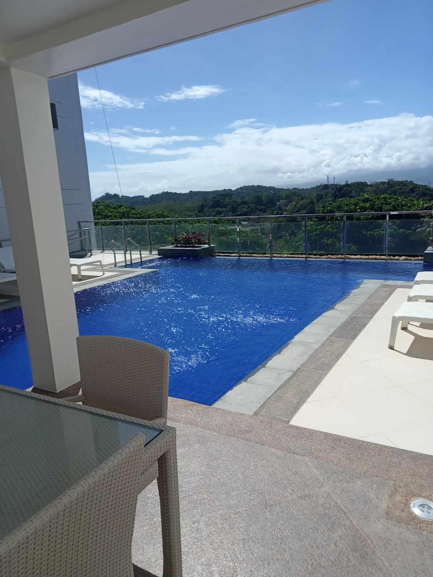 Newcoast Boracay Floor View Apartment